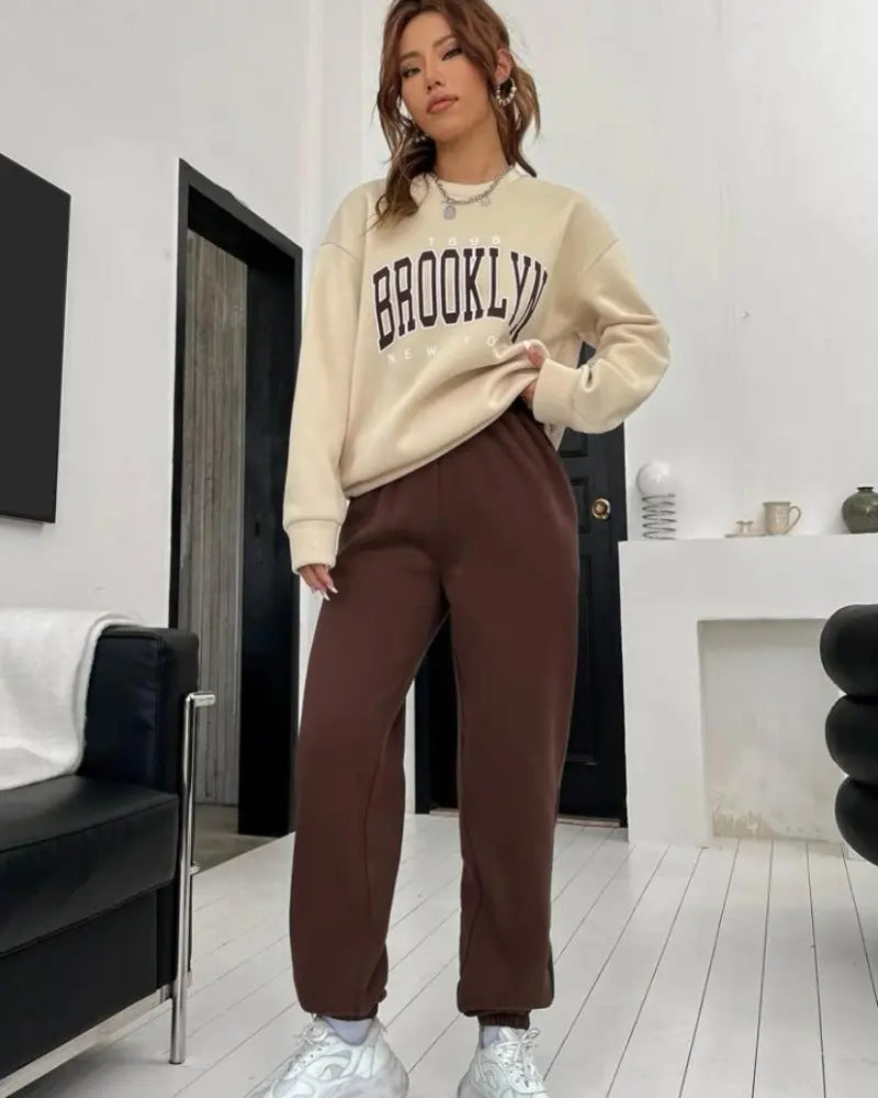 Дамски спортен комплект BROOKLYN в кафяво - 6501