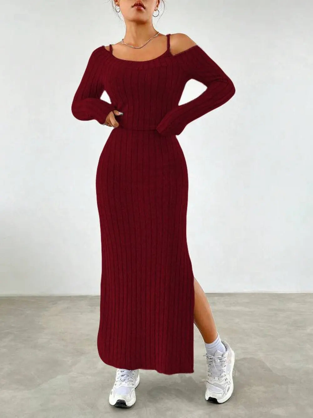 Изчистен дамски комплект в цвят бордо - 3319