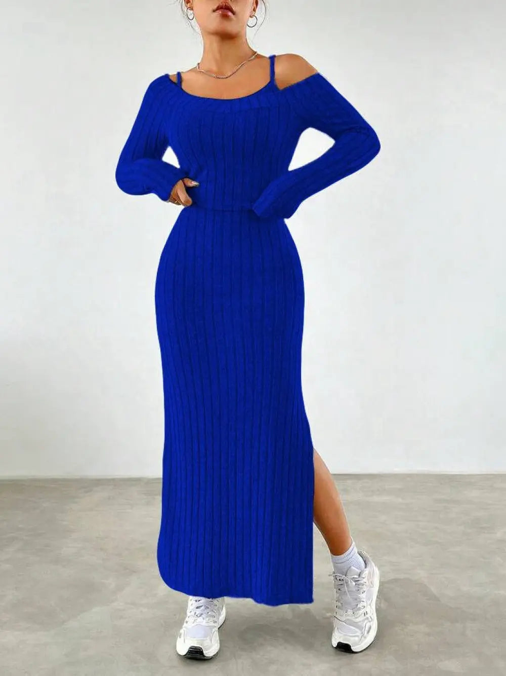 Изчистен дамски комплект в синьо - 3319